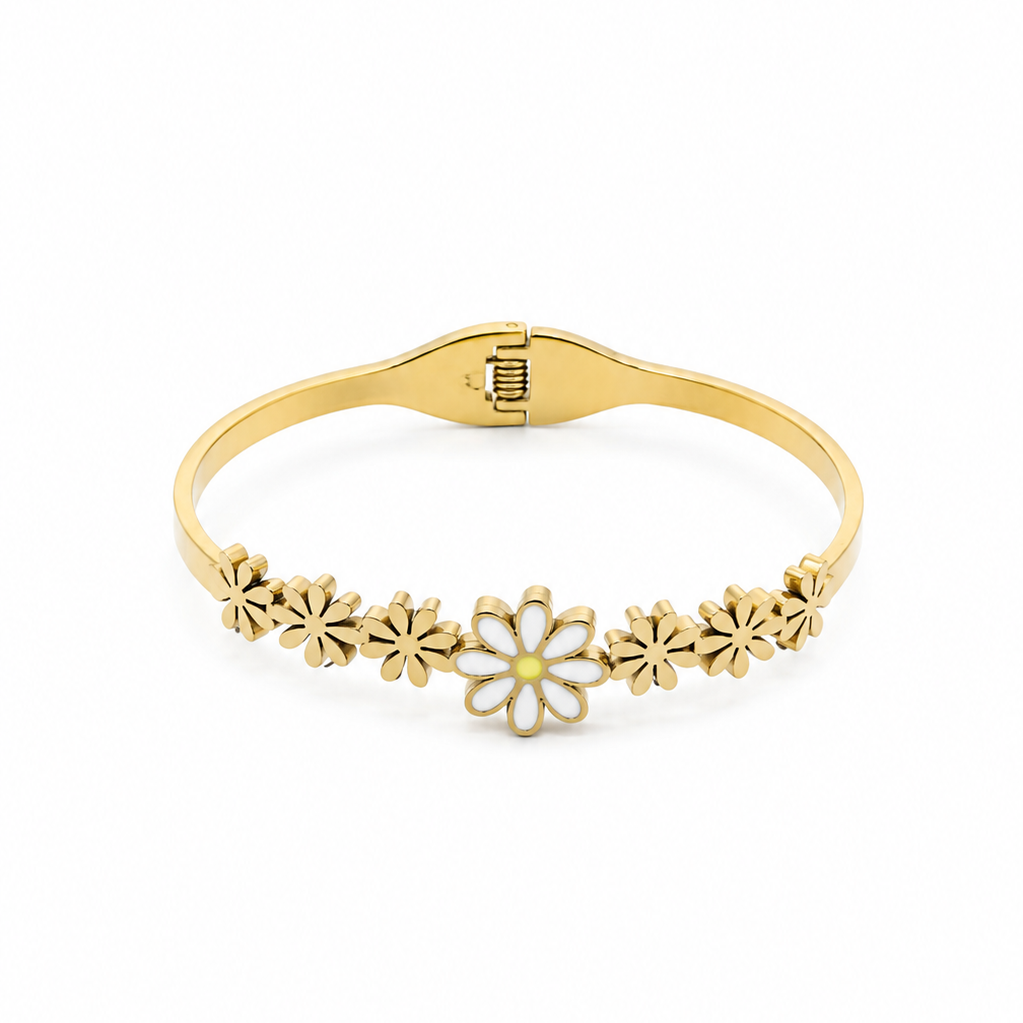 Gold Plated Daisy Bloom Bracelet